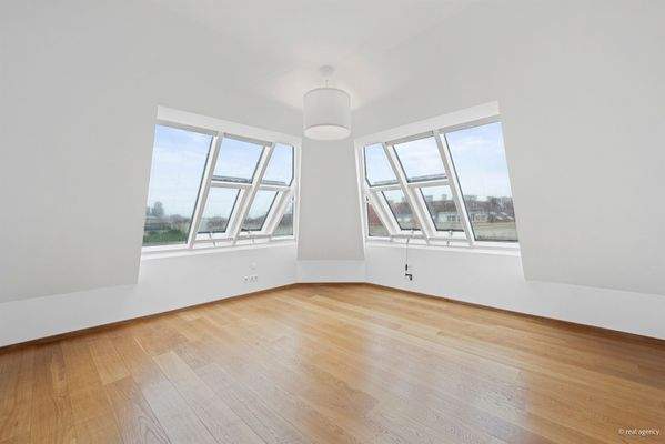 2025-05-05-S01005-020