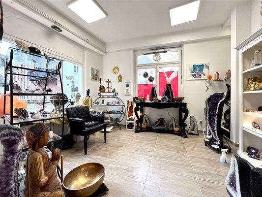 Verkaufsfläche mit Schaufenster 