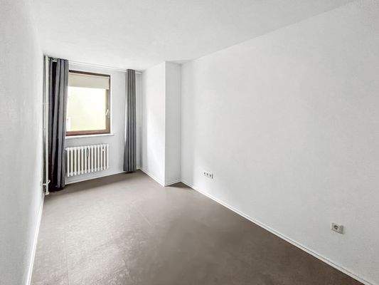 1. OG WE Nr. 3 Arbeitszimmer