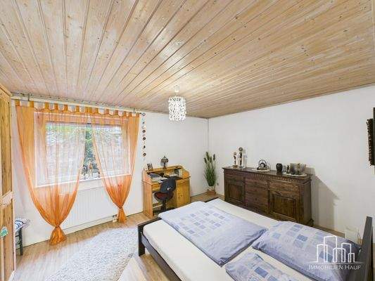 CAM02839G0-PR0320-STILL035