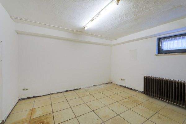 weiterer Kellerraum/Hobbyraum UG