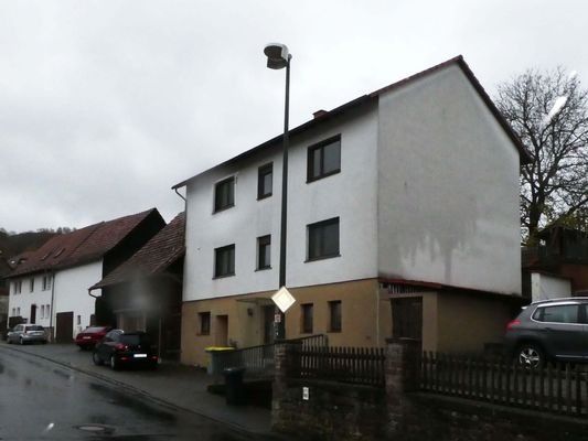 Haus mit Scheune