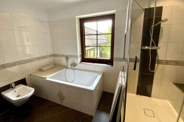 Vollbad mit Tageslicht