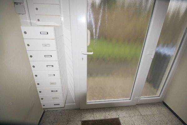 Modernisierte u. sichere Briefkastenanlage