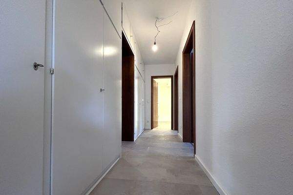 mit Zugang zu allen Räumen