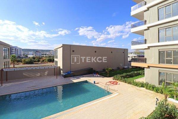 Spacious Apartments Close to Tramway in Antalya Kepez