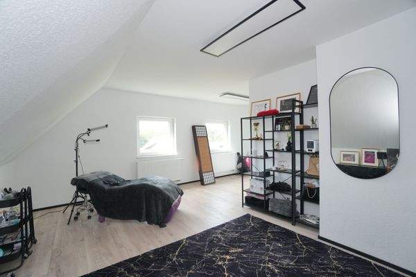 Wohn- und Essbereich (aktuell Arbeitszimmer)