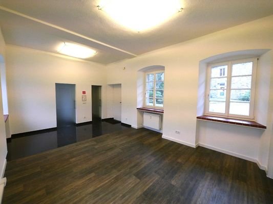 Büro 1