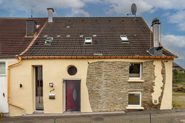 Außenansicht, Straßenseite