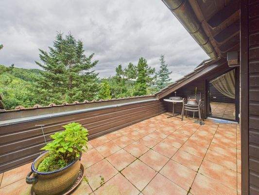 CAM01223G0-PR0152-STILL048