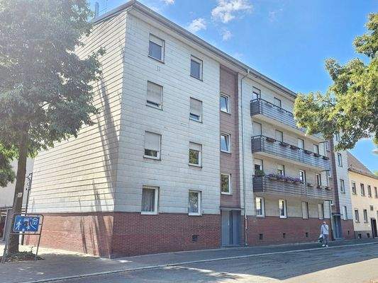 Wohnung im Erdgeschoss links