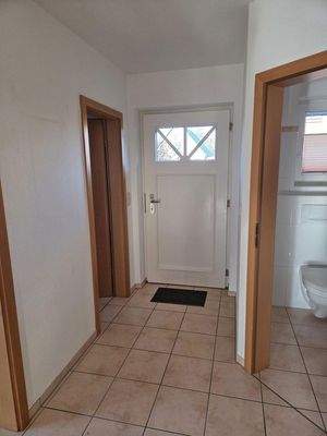 Haustür von innen, Gäste WC