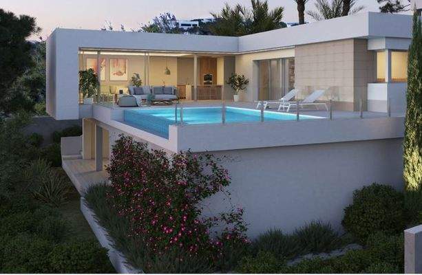 Mediterraner Garten um die Villa