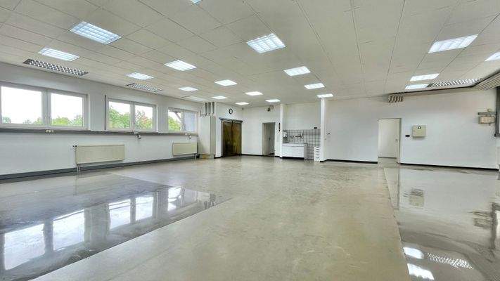 Fertigungshalle Altbau