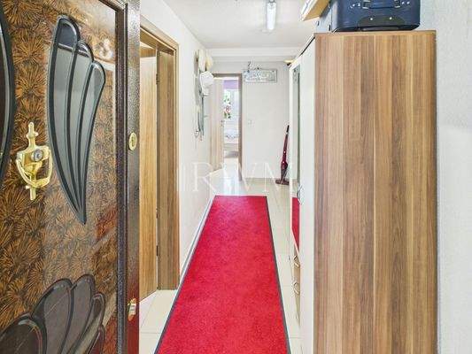 OG Eingang 4 - Zimmerwohnung