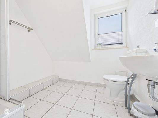 Wohnung 6 - Badezimmer