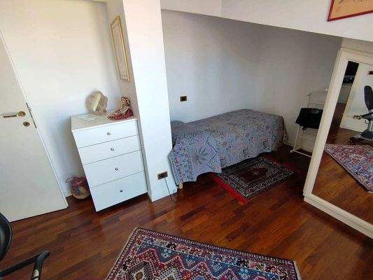 schönes Penthouse im Zentrum von Grado mit Terrasse und Parkplatz