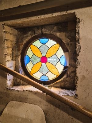 Buntglasfenste Keller