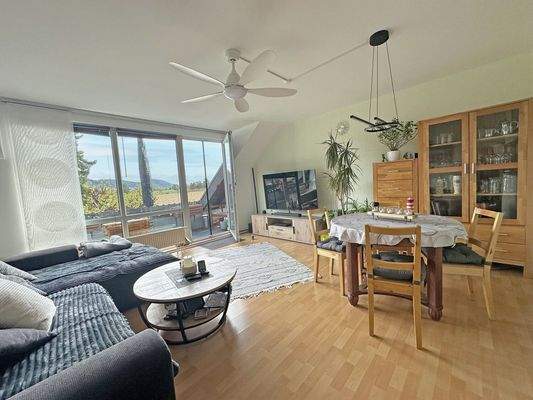 Wohn- und Essbereich