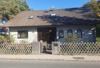 Hausfront.jpg