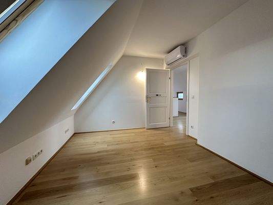 20251211_124921924_iOS