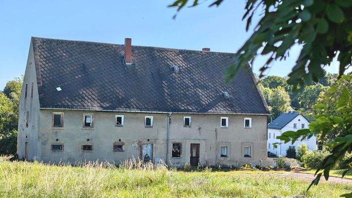 Ansicht mit Eingangstür