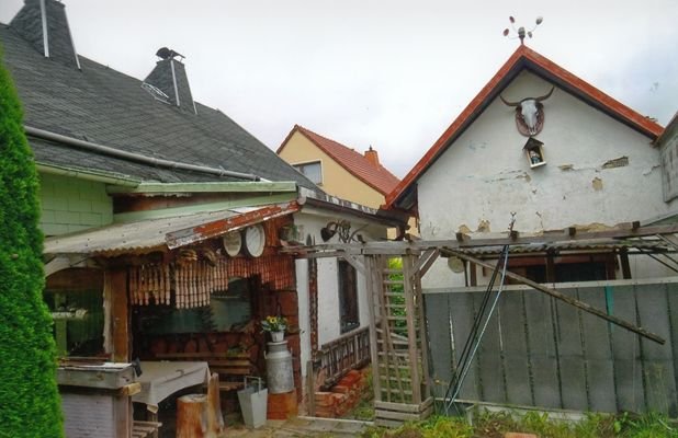 Gartenansicht von WH und Ferienhaus 