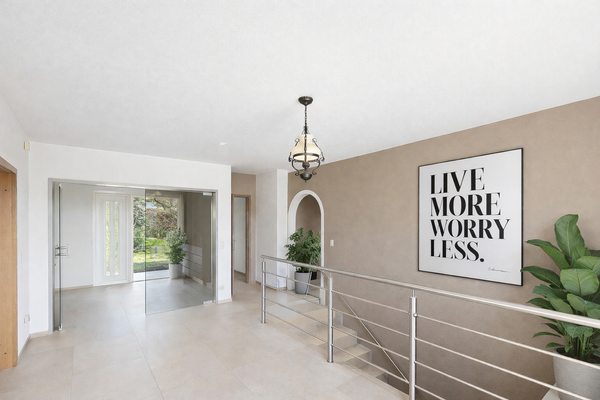 ERDGESCHOSS - EINGANGSBEREICH | NACHHER (KI)