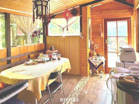 Sommer und Wintergarten in Einem