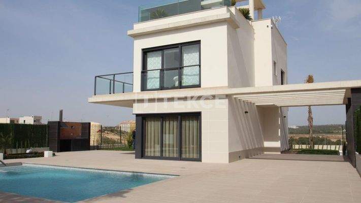 Detached Villas with Sea Views in Alicante San Miguel de Salinas