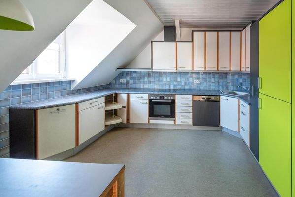 alle Wohnungen mit Küche