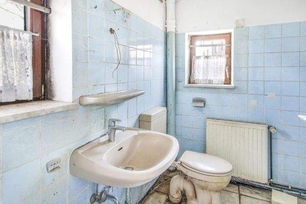 Badezimmer im Erdgeschoss