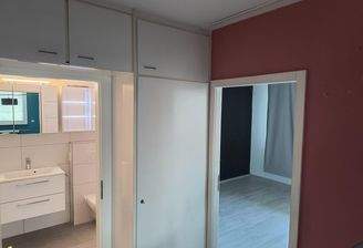 Flur mit Einbauschrank