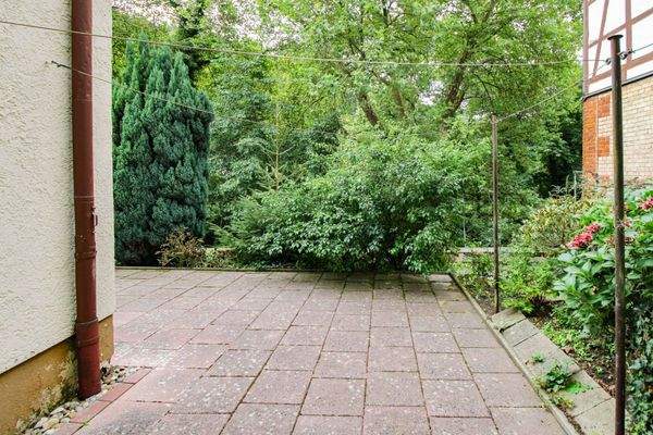 Kleiner Aussenbereich geeignet um Wäsche zu trocknen