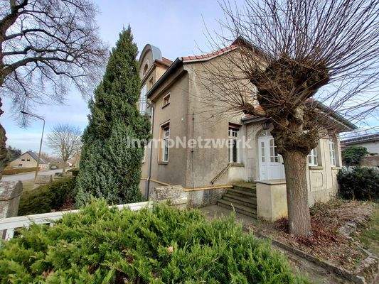 Hauptgebäude Eingangsbereich