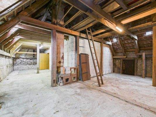 Dachgeschoss Gebäude 1