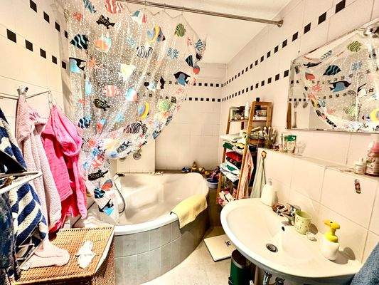 Badezimmer - Wohnung 2