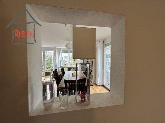 Durchreiche zu Küche