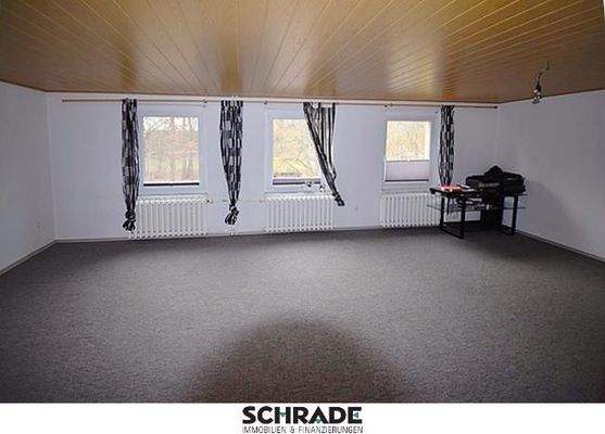 Helle Wohnlichkeit auf beiden Ebenen