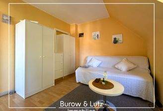 Wohn- und Schlafzimmer