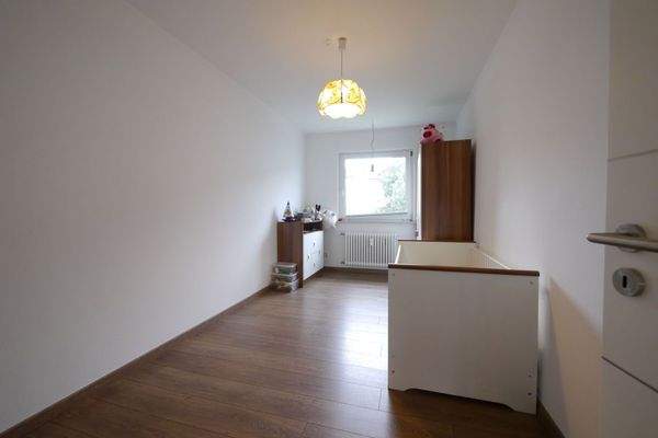 Schlafzimmer (1.OG rechts)