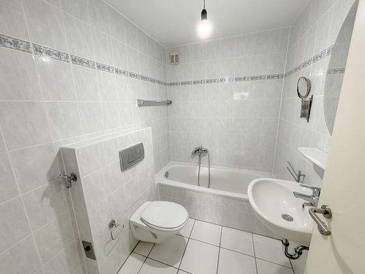 Erdgeschoss - Badezimmer