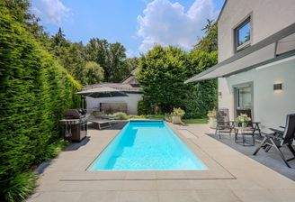 Beheizter Outdoor-Pool