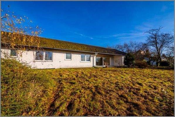 215m² Bungalow & 3 Grunstücke