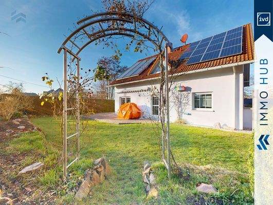 Garten und Hausansicht