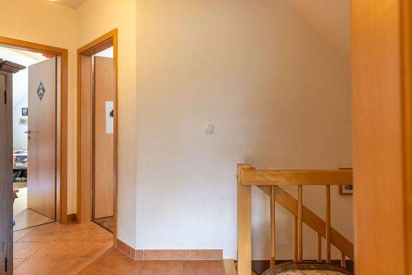 Modernes Familienhaus mit Traumgarten und Blick ins Grüne