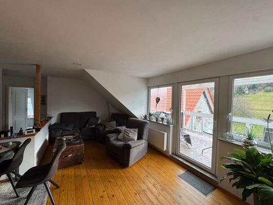 Wohnung DG: Wohn- und Essbereich