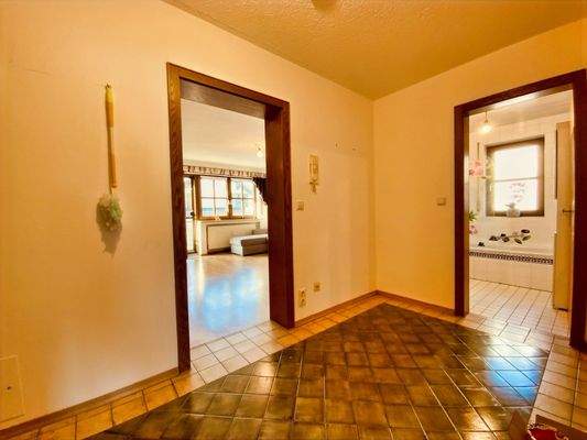 großzügiger Dielenbereich