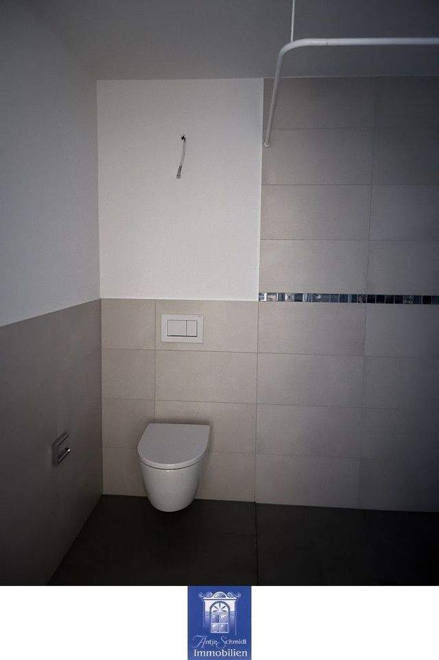 ERSTBEZUG! Moderne Neubauwohnung mit Balkon, EBK und Fußbodenheizung! Lift! - Photo 5