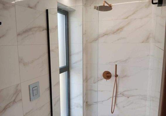 Kreta, Ligides: Großes modernes Haus in der Nähe des Agia-Sees zu verkaufen